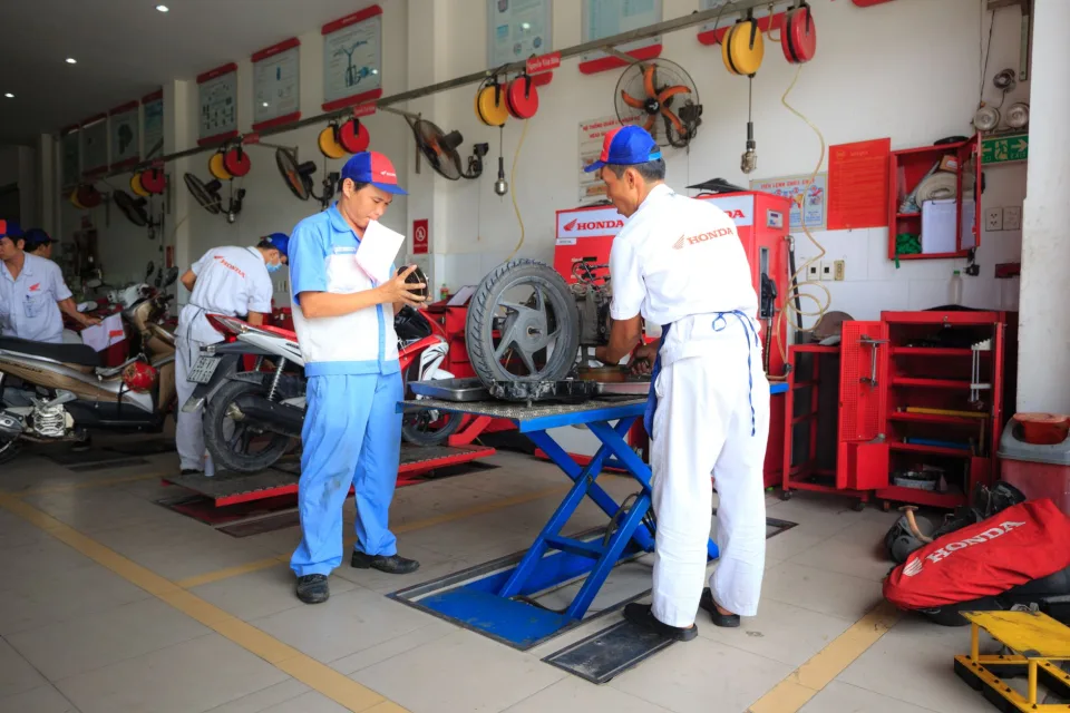 Khoang máy được vệ sinh